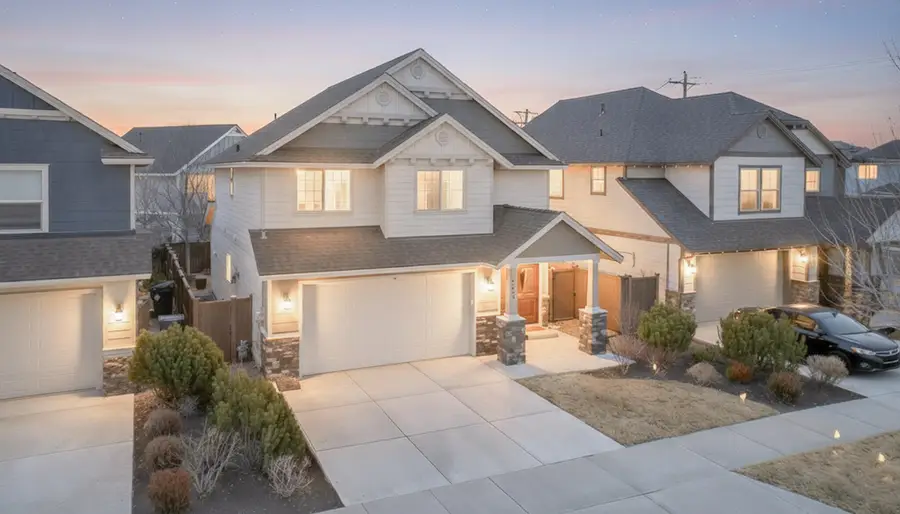 21400 NE Evelyn Place, Bend, OR 97701 - #2