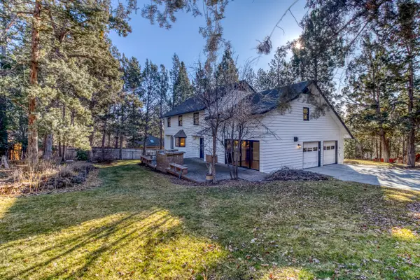 1562 NW Vicksburg Avenue, Bend, OR 97703