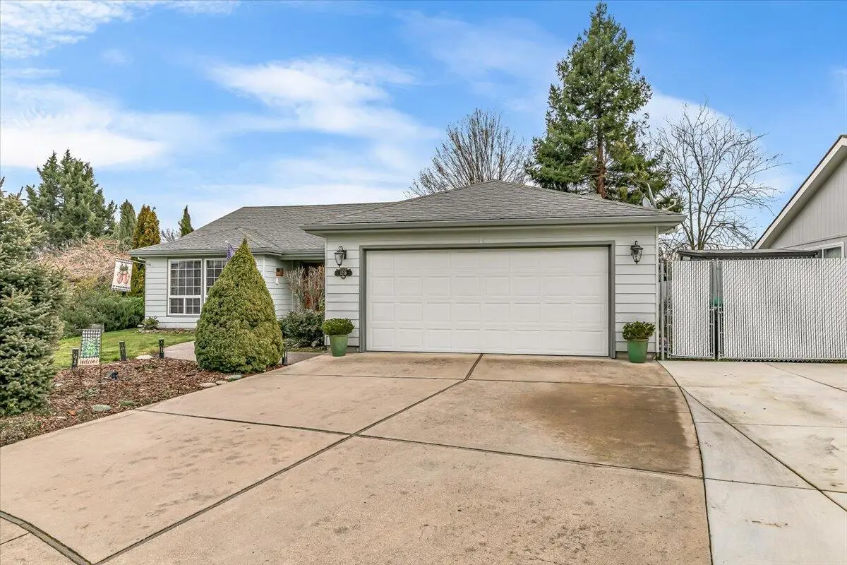 1258 Joshua Court, Central Point, OR 97502 - #1