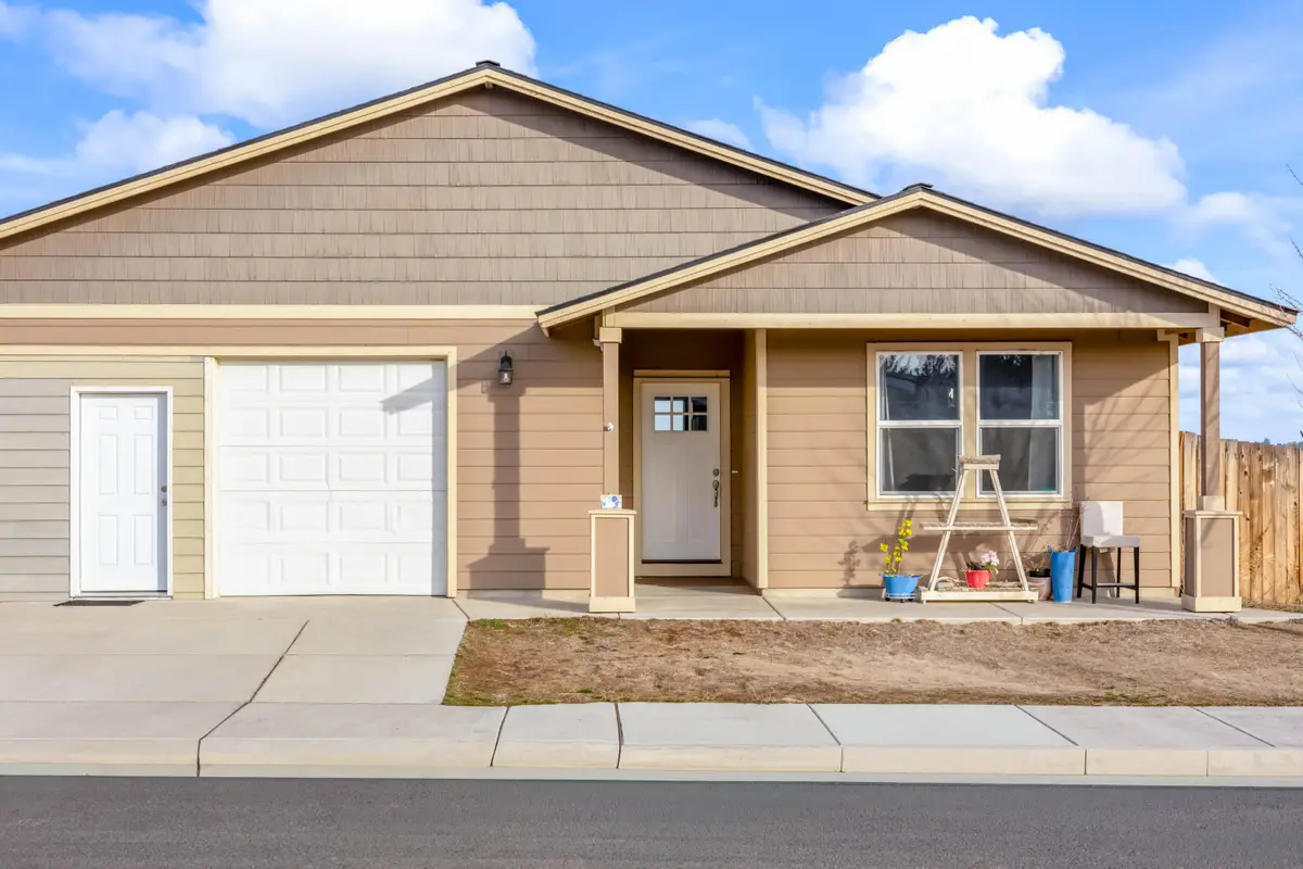 539 SE Leisek Way, Madras, OR 97741 - Image #1