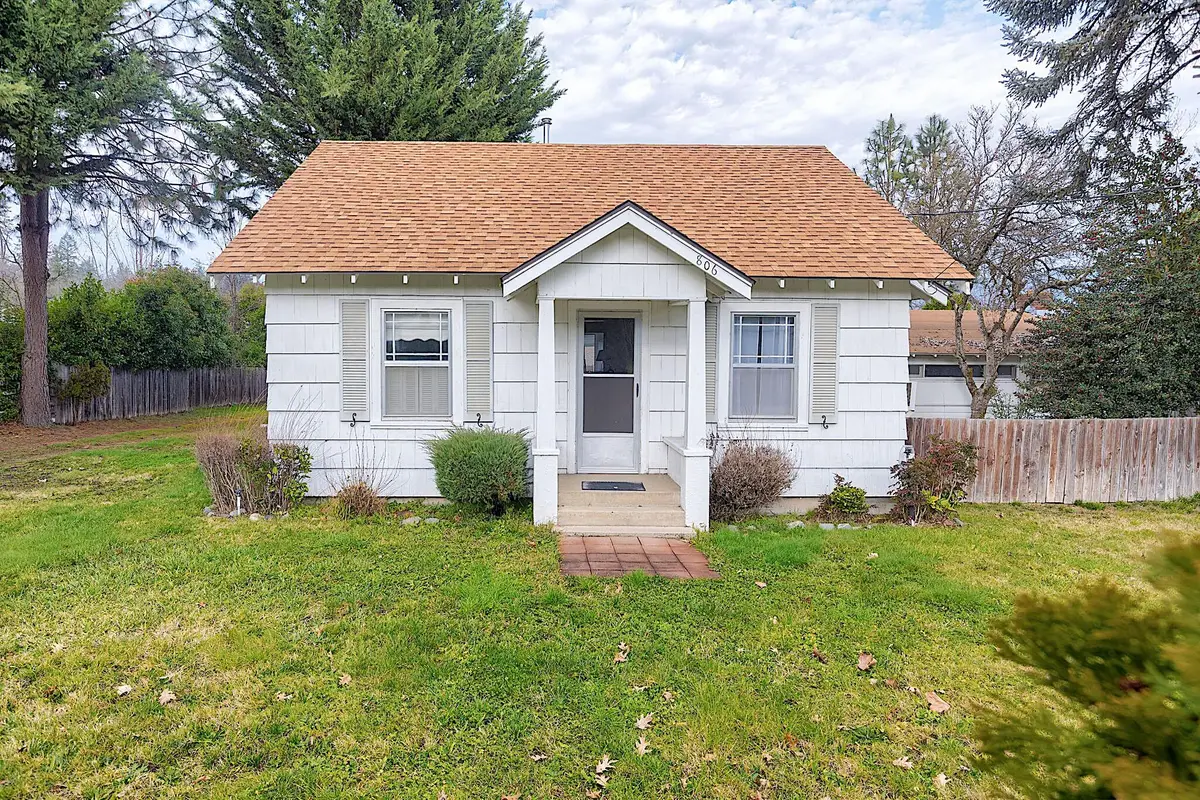 806 SE Grandview Avenue, Grants Pass, OR 97527 - #1