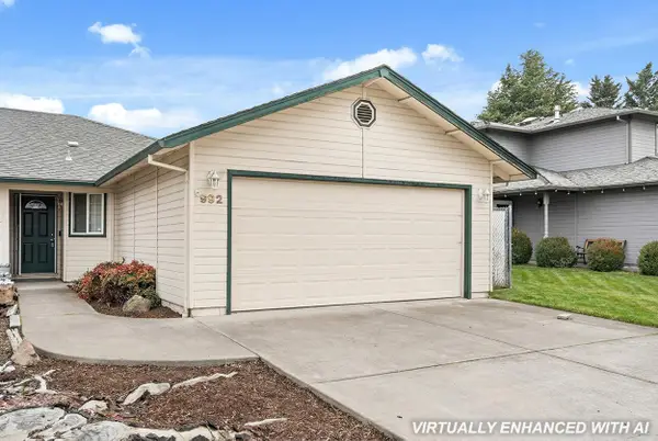 992 Glengrove Avenue, Central Point, OR 97502