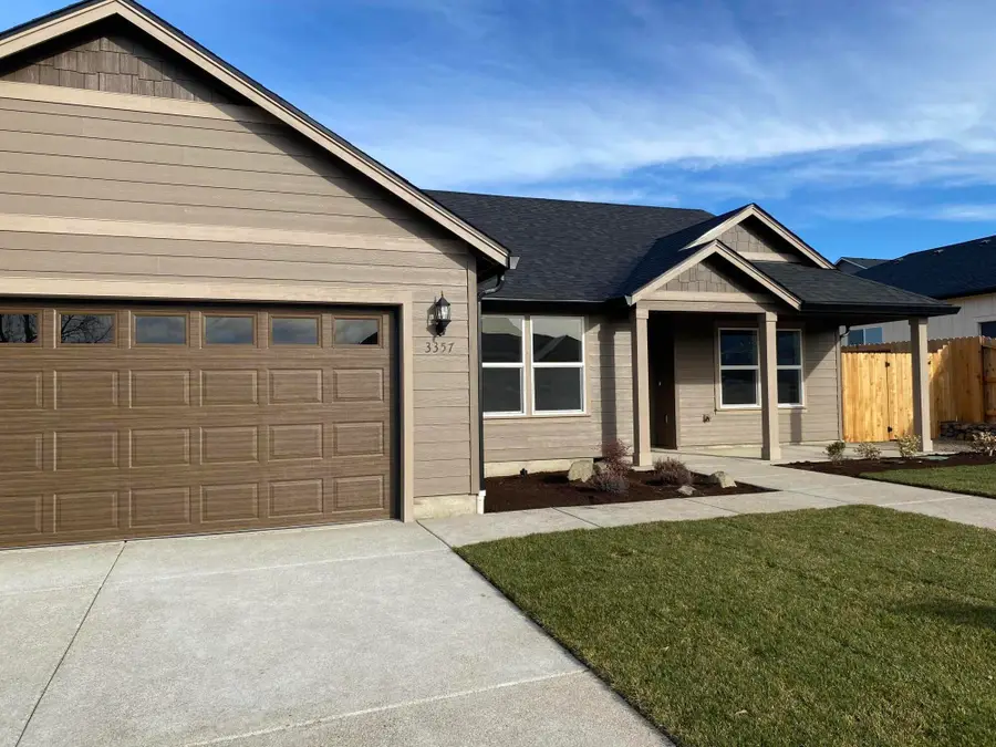 3357 Bryson Way, Medford, OR 97504 - Image #2