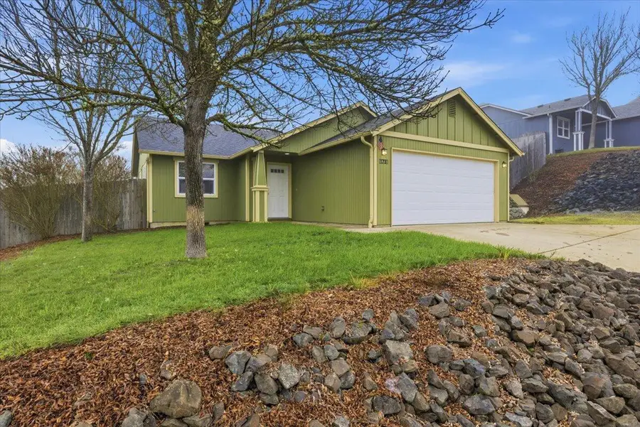 178 Grayson Street, Roseburg, OR 97471 - Image #2