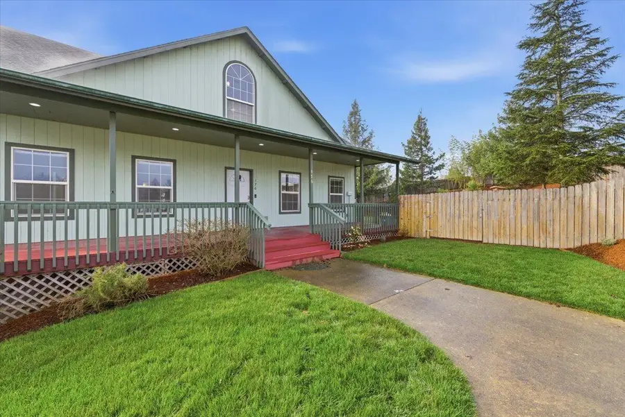 176 Nehalem Loop, Roseburg, OR 97471 - Image #3