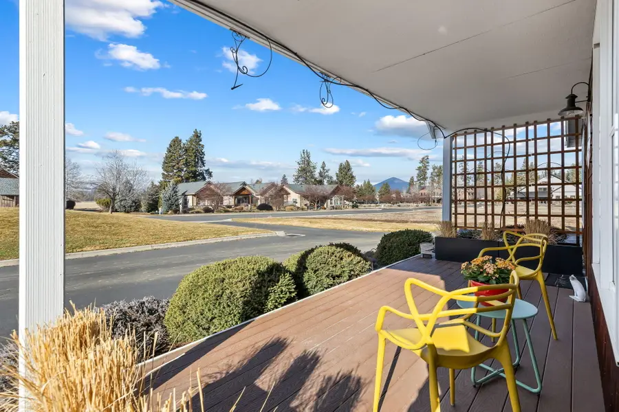 329 S Jefferson Way, Sisters, OR 97759 - #2