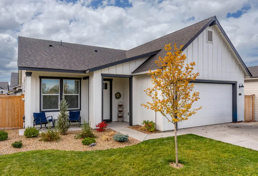 2853 NE Wells Acres Road, Bend, OR 97701 - #2