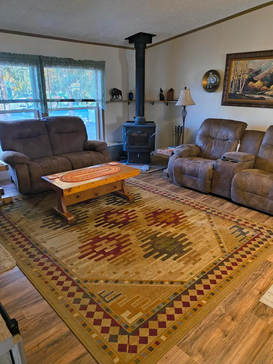 235 N Roosevelt Street, Merrill, OR 97633 - #3