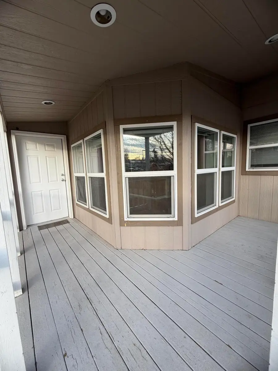172 SW I Street, Madras, OR 97741 - Image #3