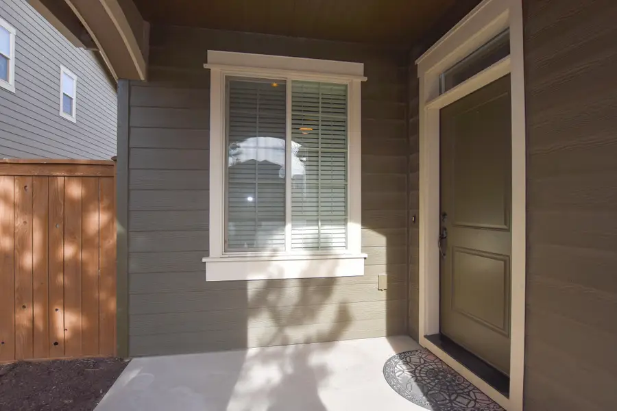 20848 Gateway Drive, Bend, OR 97702 - #3