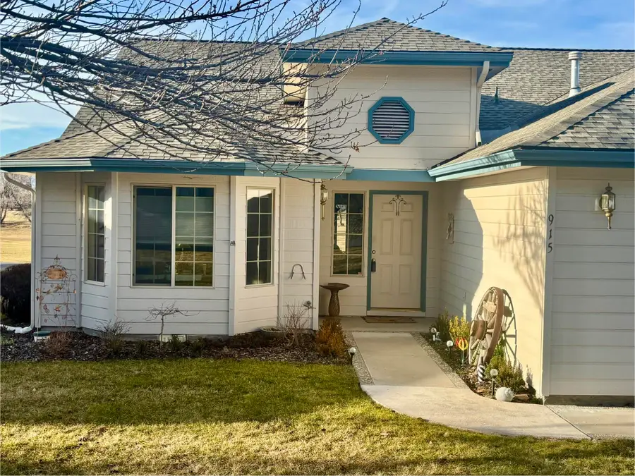 915 Hanks Street, Klamath Falls, OR 97601 - #3