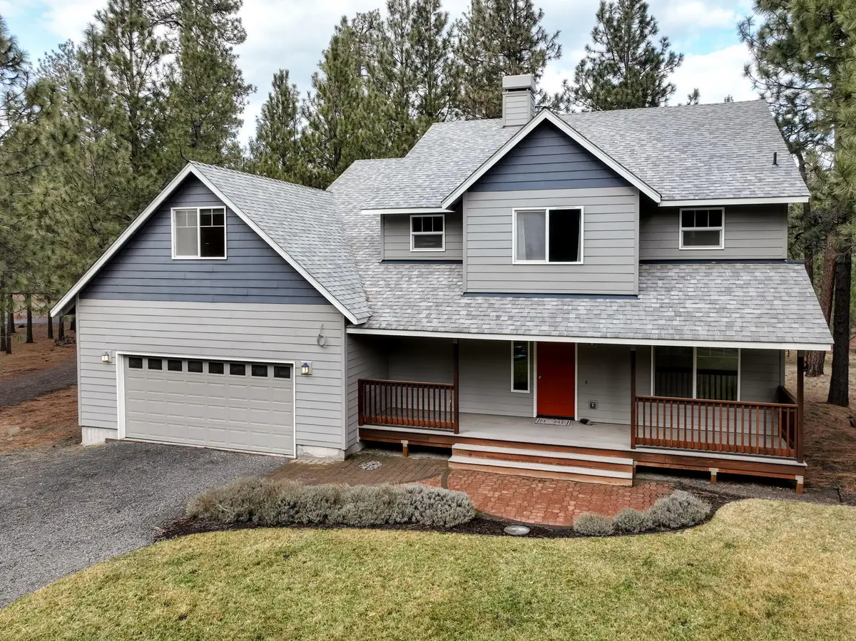 14450 Mountain View Loop, Sisters, OR 97759 - #1