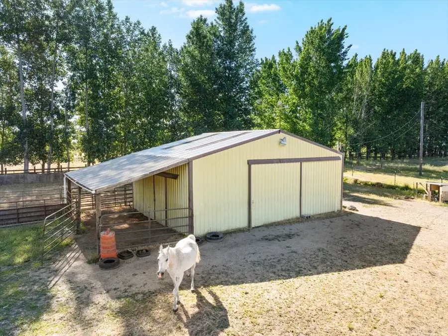 6131 Crater Lake Highway, Central Point, OR 97502 - #2