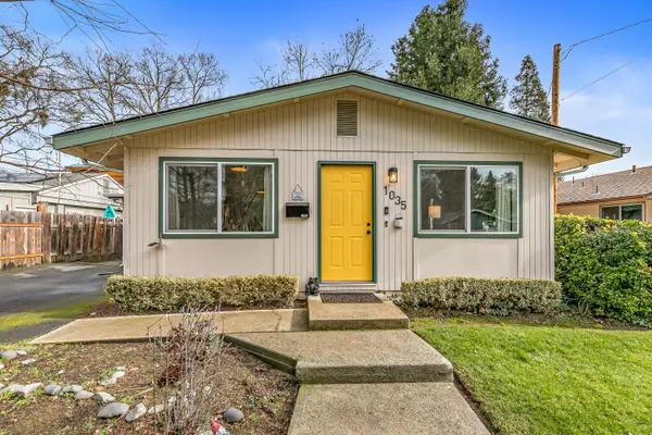 1035 NW Conklin Avenue, Grants Pass, OR 97526