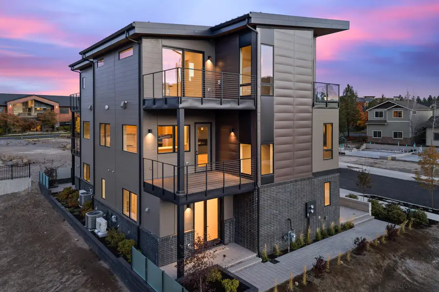 212 SW Log Court, Bend, OR 97702 - #3