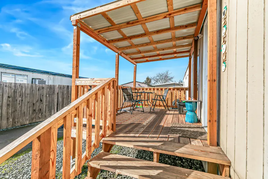 2700 Falcon Street #SPC 33, White City, OR 97503 - #3