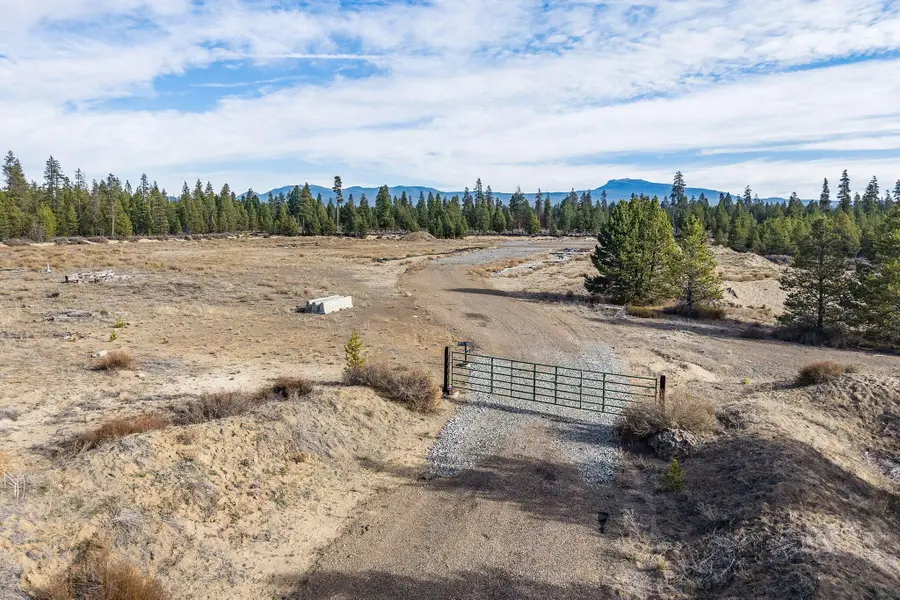 17160 Rosland Road, La Pine, OR 97739 - #2