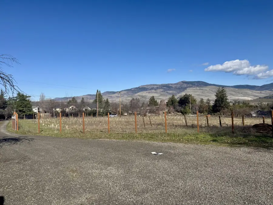 376 Crowson Road, Ashland, OR 97520 - #2