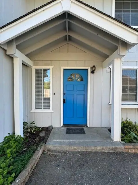 210 W Main Street, Rogue River, OR 97537 - #2