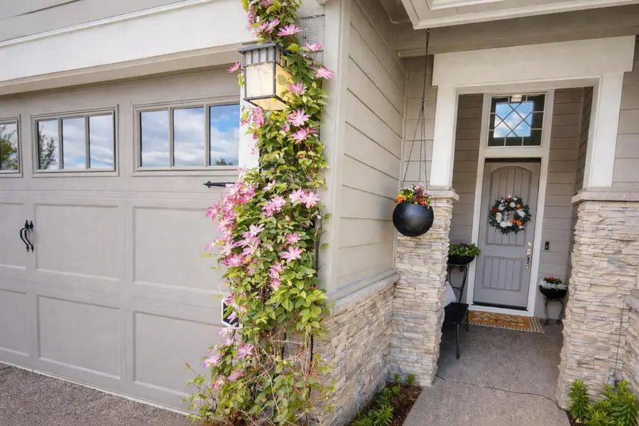 61100 SE Stari Most Loop, Bend, OR 97702 - #2