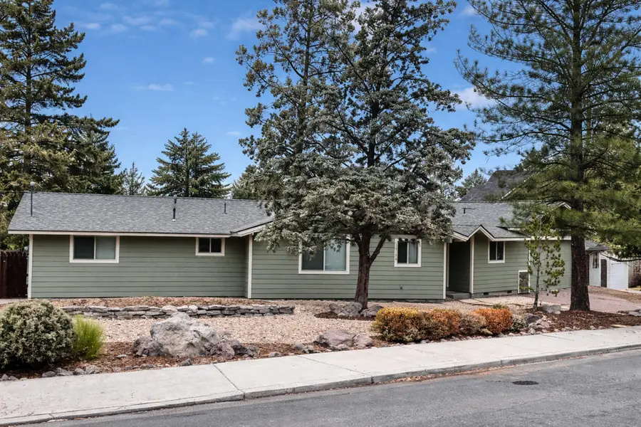 3487 SW Wickiup Avenue, Redmond, OR 97756 - #2