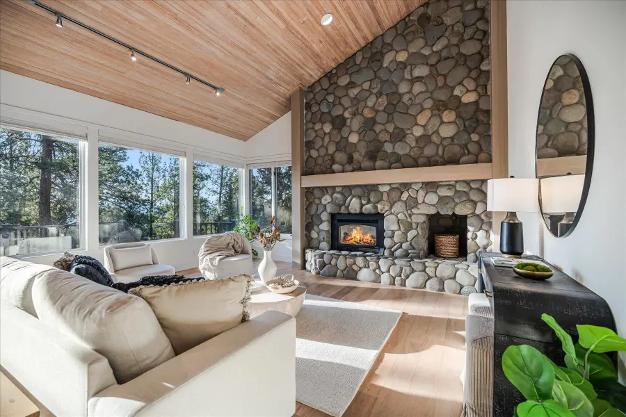 1295 NW City View Drive, Bend, OR 97703 - #3