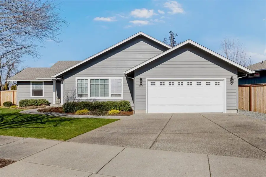 608 SE Liberty Drive, Grants Pass, OR 97527 - Image #2