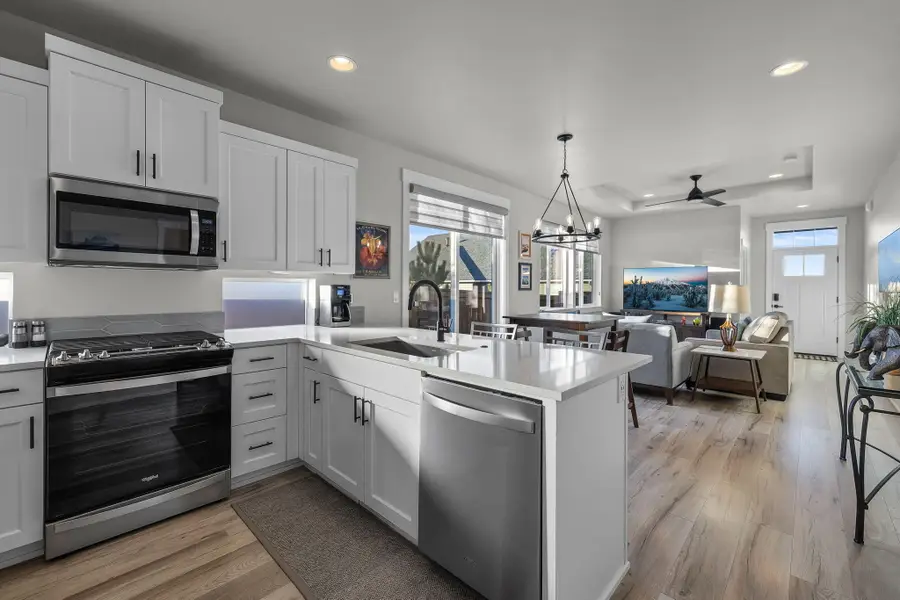 3859 NE Oakside Loop, Bend, OR 97701 - #3