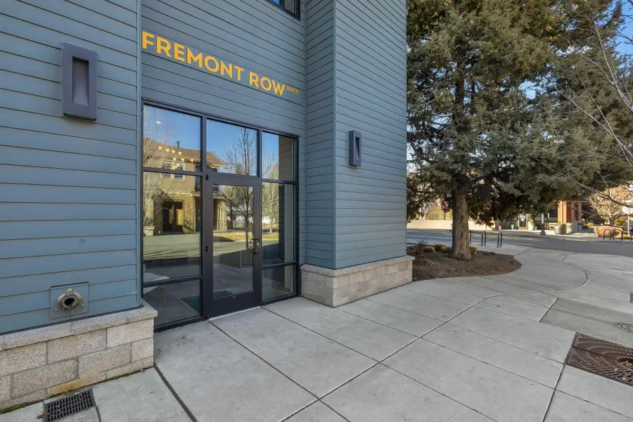 2735 NW Crossing Drive #201, Bend, OR 97703 - #3