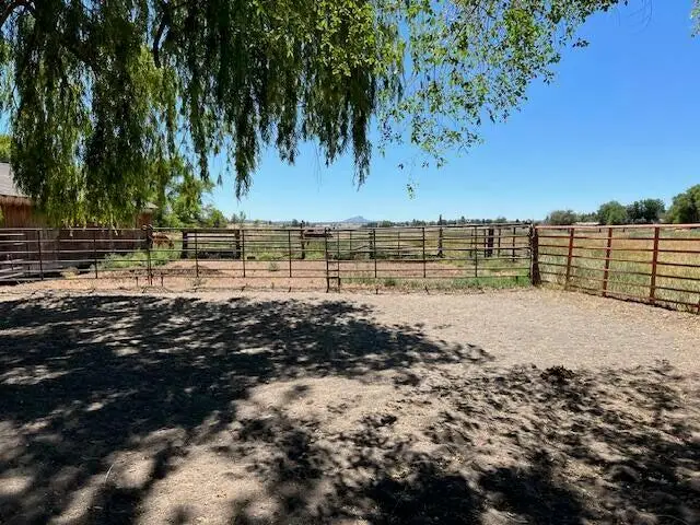 585 SW Fairgrounds Road, Madras, OR 97741 - #3