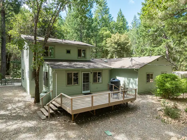 8843 Deer Creek Road, Selma, OR 97538