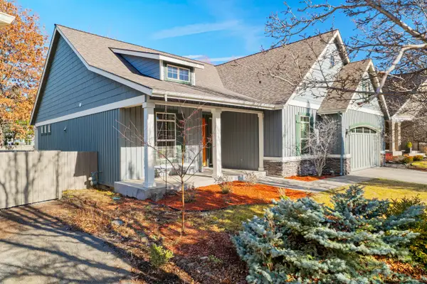 19525 Sugar Mill Loop, Bend, OR 97702