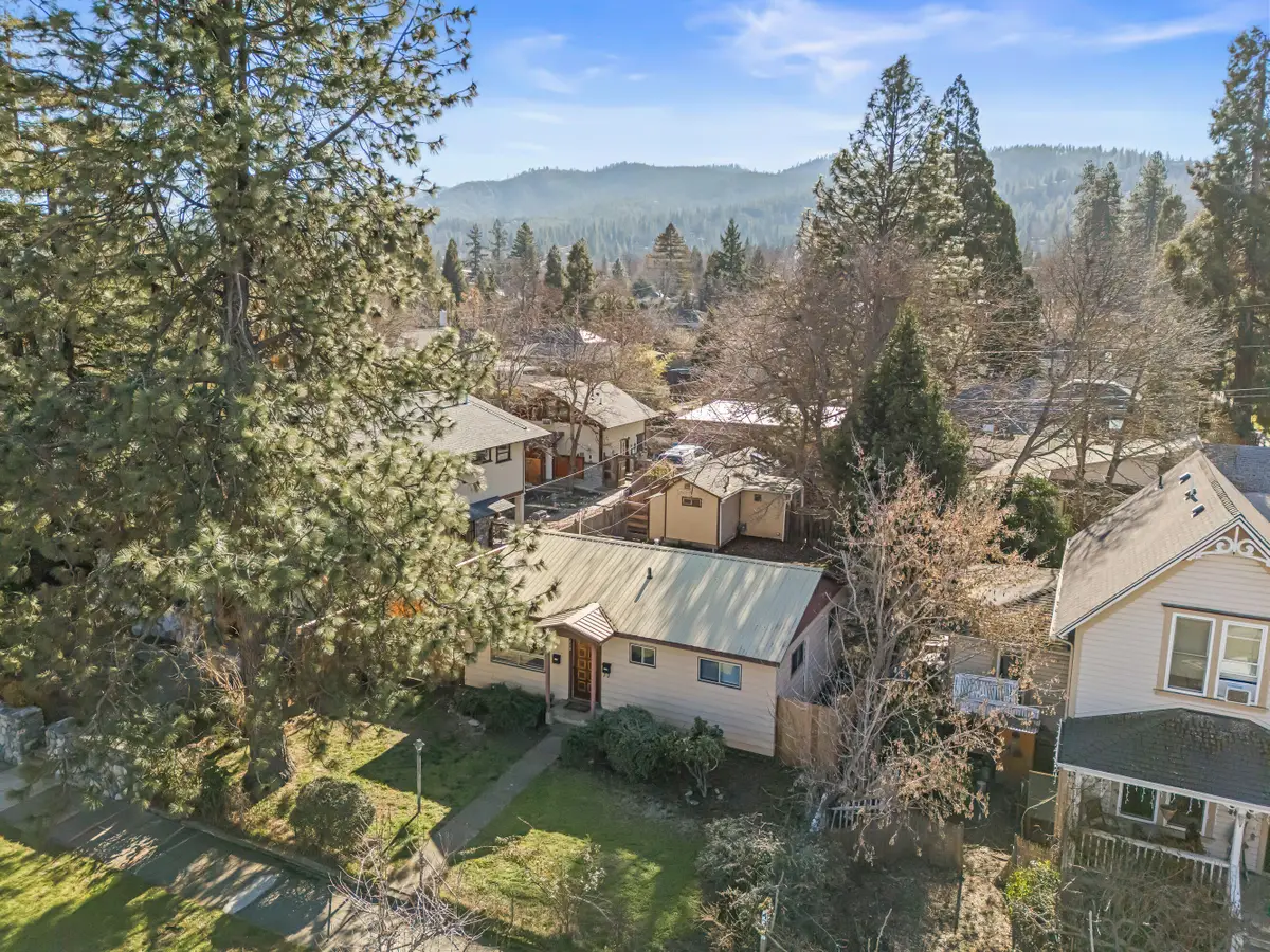 840 B Street, Ashland, OR 97520 - #1