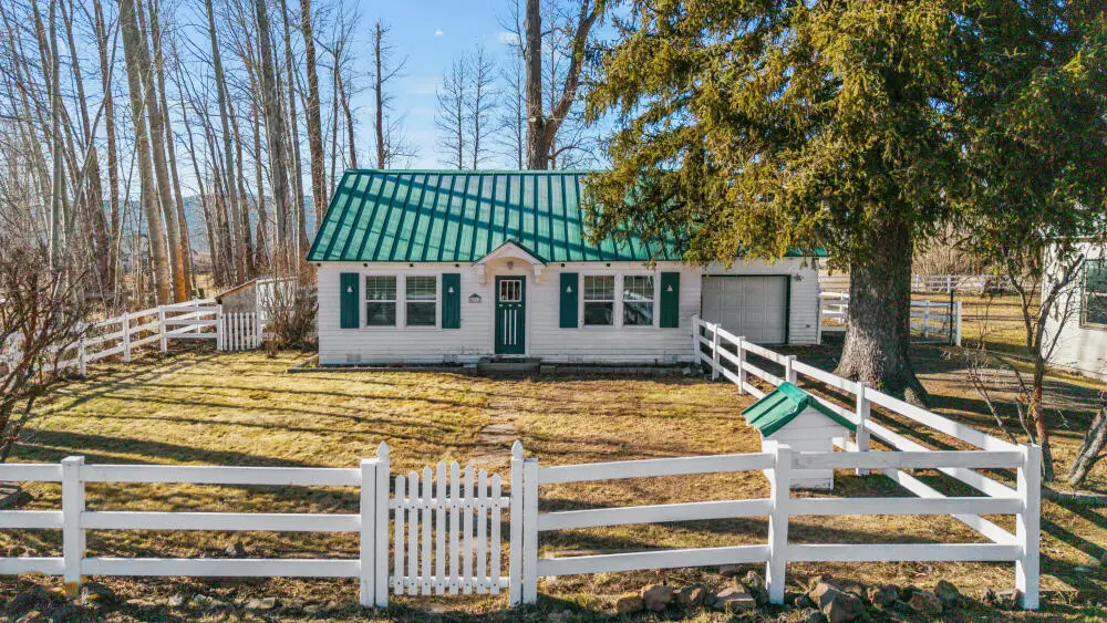 52712 Highway 62, Fort Klamath, OR 97626 - #1