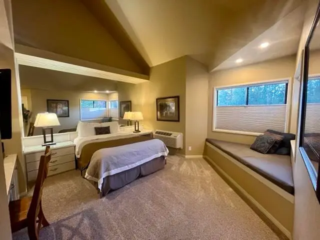 19717 SW Mount Bachelor Drive #UNIT 420 AB, Bend, OR 97702 - #2