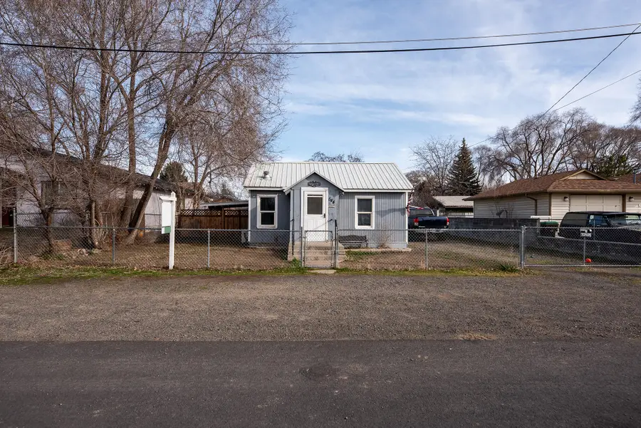 544 NE Garner Street, Prineville, OR 97754 - Image #2