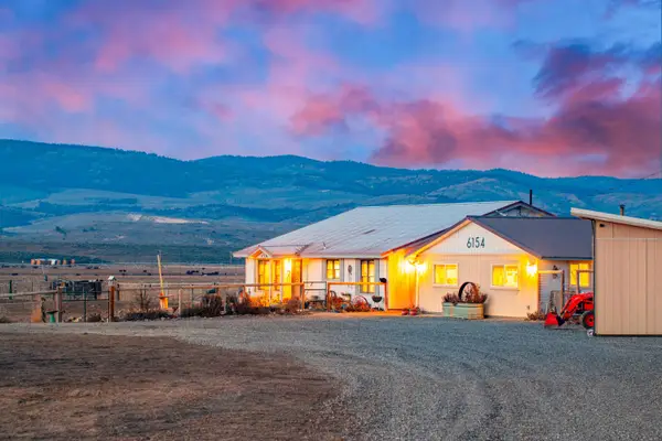 6154 John Day Highway, Ironside, OR 97908