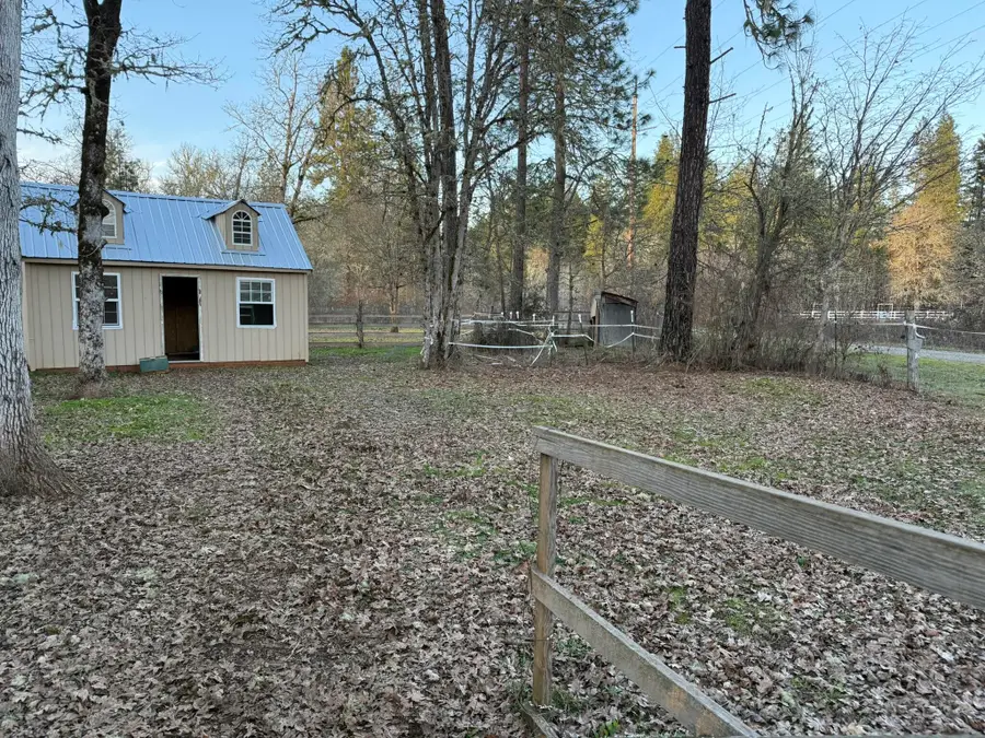 3759 Dick George Road, Cave Junction, OR 97523 - Image #2