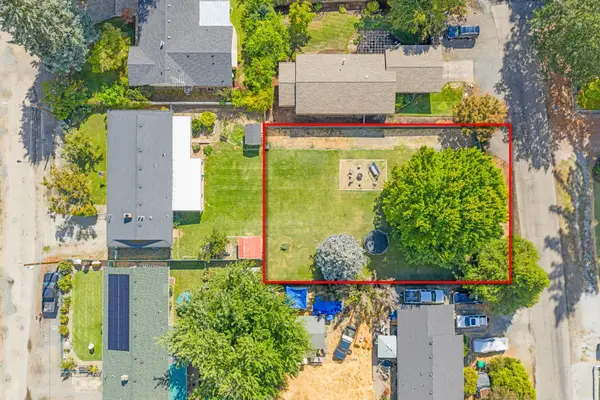 Kellogg Street, Gold Hill, OR 97525