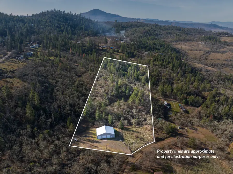 365 White Tail Drive, Eagle Point, OR 97524 - #3