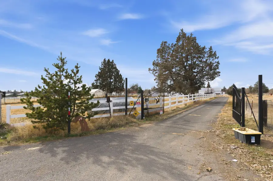 7123 SW 51st Street, Redmond, OR 97756 - Image #3