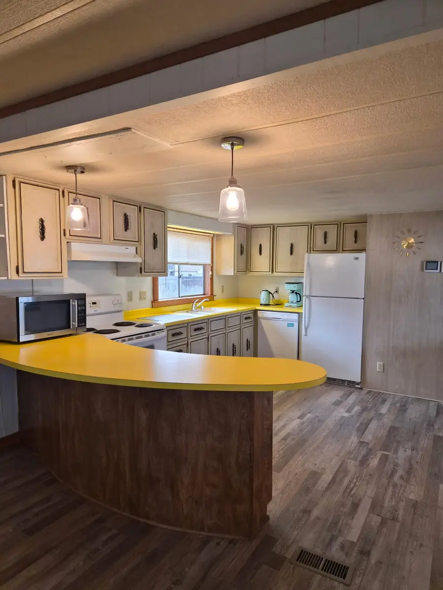 3635 NW Oak Avenue Nw, Redmond, OR 97756 - Image #3