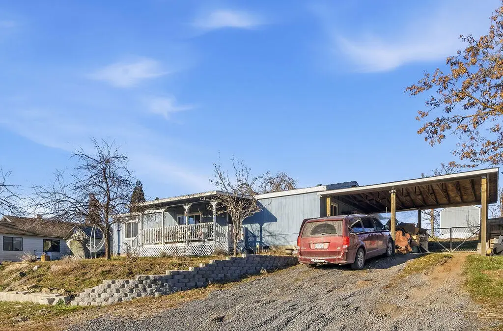 125 W Oregon Avenue, Klamath Falls, OR 97601 - #1