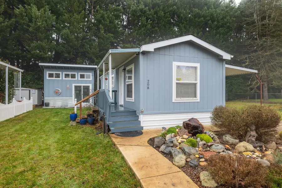 208 Chestnut Lane, Grants Pass, OR 97526 - Image #3