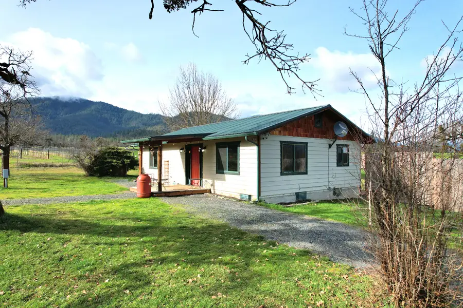 17275 Water Gap Road, Williams, OR 97544 - #2