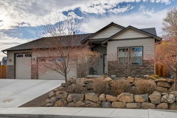 2793 SW 33rd Street, Redmond, OR 97756