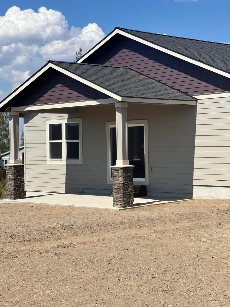 3236 NW Dogwood Avenue #Lot 27, Redmond, OR 97756 - #3