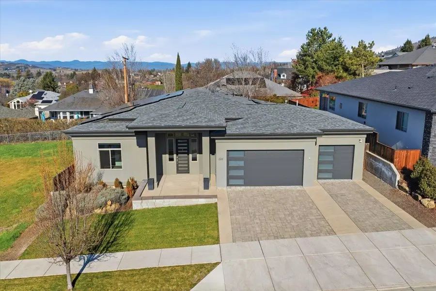 3261 Sky Way, Medford, OR 97504 - Image #2