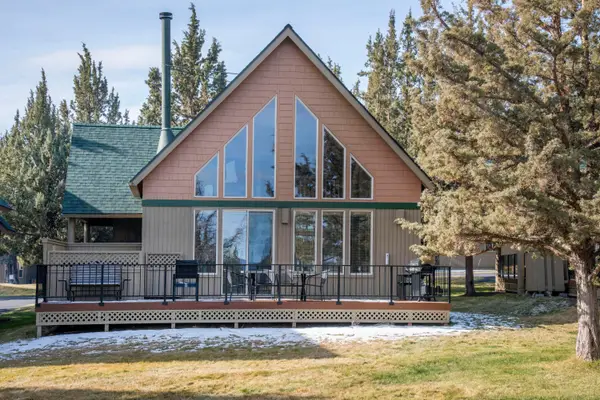 8855 SW Canyon Wren Court, Redmond, OR 97756