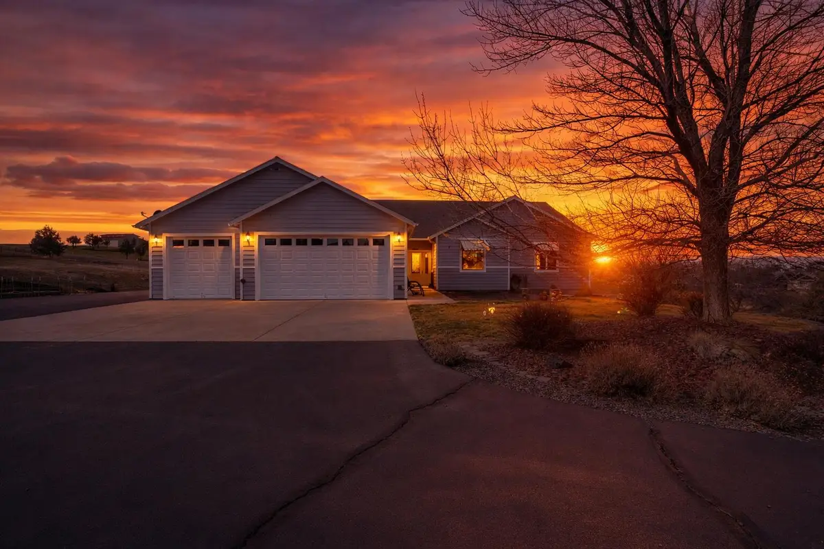 569 SE Nugget Lane, Madras, OR 97741 - #1